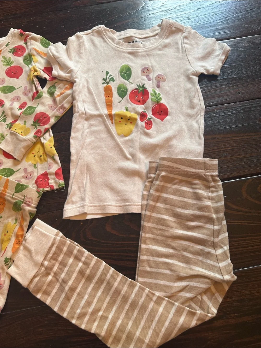 Kids Vegetable Print Cotton Pajama Set of two - Cream with Red, Yellow & Green